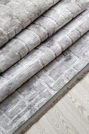 gray-fringed