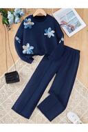 NAVY BLUE WHITE