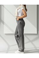 Grey003