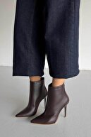 BITTER COFFEE MAT AND SUEDE