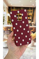 White Daisy Pattern