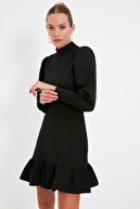 TRENDYOLMİLLA Siyah Dik Yaka Volanlı Elbise TWOAW21EL1816