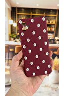 White Daisy Pattern