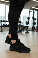 BLACK-854042