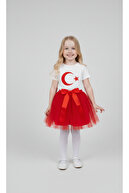 red skirt white moon star