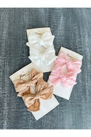 Ecru pink beige scallops