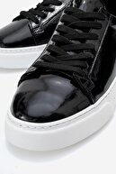 Spring Black and White