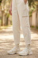 Beige-5587