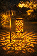 Solar garden luminaire set with metal stand