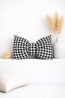 Black and White Houndstooth Pattern