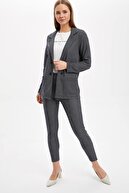 Defacto Kadın Lacivert Relax Fit Cep Detaylı Blazer Ceket N2205AZ20SP