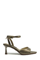 Gold-102052518
