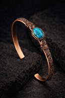 The land is flat, and the views are awesomely extensive; horses, herds of cattle, a white cluster of grain elevators rising as gracefully as Greek temples are visible long before a traveler reaches them.Holcomb, too, can be seen from great distances.