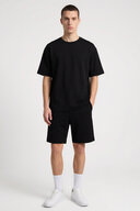 Black/black