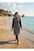 Black and White Geometric