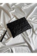 complete black