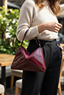 Burgundy Rugan