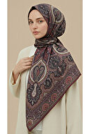 BURGUNDY-GREEN