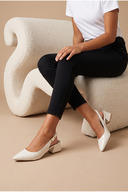 Gold Buckle Low White