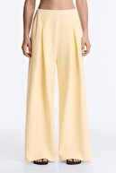 LIGHT YELLOW