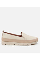 BEIGE-BEIGE