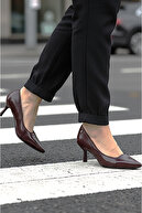 Burgundy Rugan