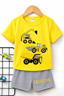 YELLOW T-SHIRT-GRAY SHORTS