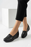 BLACK 01