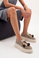 Beige Jeans