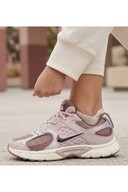 pink/burgundy/cream