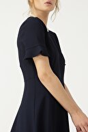 RANDOM Kadın Kolu Volan Detaylı Lacivert Elbise
%98 Polyester %2 Elastane