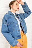 Trend Alaçatı Stili Kadın Mavi Crop Denim Ceket