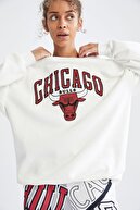 Defacto Fit Chicago Bulls Lisanslı Renk Bloklu Içi Yumuşak Tüylü Örme Sweatshirt Oversize Fit