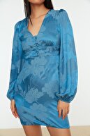 TRENDYOLMİLLA Mavi Düğme Detaylı Elbise TPRSS20EL1519
