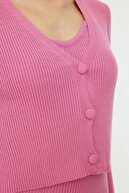TRENDYOLMİLLA Pembe Düğme Detaylı Hırka Elbise Triko Takım TWOSS21EL0208