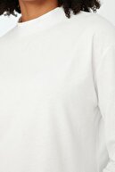 TRENDYOLMİLLA Beyaz Uzun Kollu Dik Yaka Basic Örme T-shirt TWOAW20TS0233