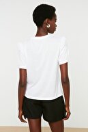 TRENDYOLMİLLA Beyaz Brode Detaylı Basic Örme T-Shirt TWOSS21TS0663