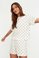 TRENDYOLMİLLA Beyaz Kalp Desenli Örme Pijama Takımı THMSS21PT1485