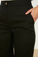 TRENDYOLMİLLA Siyah Geniş Paça Pantolon TWOSS22PL0356