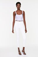 TRENDYOLMİLLA Beyaz Yırtık Detaylı Yüksek Bel Skinny Jeans TWOSS20JE0299