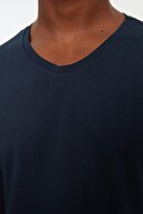 TRENDYOL MAN Lacivert Erkek Regular Fit V Yaka Uzun Kollu T-Shirt TMNAW21TS0198