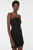TRENDYOLMİLLA Siyah Askılı Bodycon Mini Örme Elbise TWOSS21EL2327