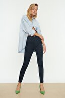 TRENDYOLMİLLA Koyu Mavi Yüksek Bel Skinny Jeans TWOAW22JE1251