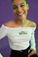 Defacto Kadın Beyaz Coool Gotik Slogan Baskılı Carmen Yaka Slim Fit Crop Tişört V5387AZ21AU