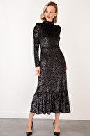 Ekol Kadın Siyah Dik Yaka Desenli Kadife Elbise