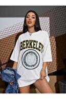 K&H TWENTY-ONE Kadın Beyaz Oversize Berkeley Baskılı T-shirt