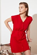 TRENDYOLMİLLA Kırmızı Kuşaklı Gömlek Elbise TWOSS20EL1616