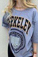 K&H TWENTY-ONE Kadın Oversize Berkeley Baskılı T-shirt