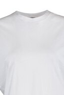 TRENDYOLMİLLA Beyaz Kolsuz Basic Örme T-Shirt TWOSS20TS0021