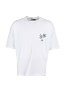 TRENDYOL MAN Beyaz Erkek Kısa Kollu Baskılı Oversize Fit %100 Pamuklu T-Shirt TMNSS21TS0619